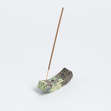 Load image into Gallery viewer, Curve Gemstone Incense Holder - DAR Proyectos - Berte
