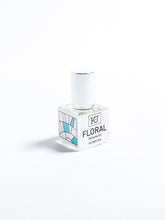 Load image into Gallery viewer, Floral Perfume Oil - Kelly + Jones - Berte
