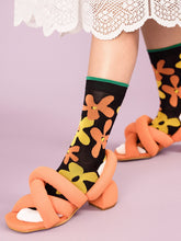 Load image into Gallery viewer, Le Jenny Crew Socks - Hansel from Basel - Berte
