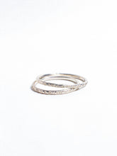 Load image into Gallery viewer, Notch Stacking Ring - Goldeluxe - Berte
