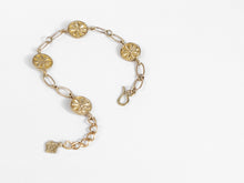 Load image into Gallery viewer, Rosette Bracelet - Sara Golden Jewelry - Berte
