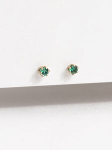 Emerald Vesper Studs - Sara Golden Jewelry - Berte