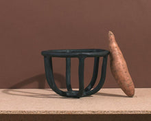 Load image into Gallery viewer, Moth Fruit Bowl - SIN - Berte
