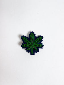 Nature Hand Embroidered Brooch - Macon&Lesquoy - Berte